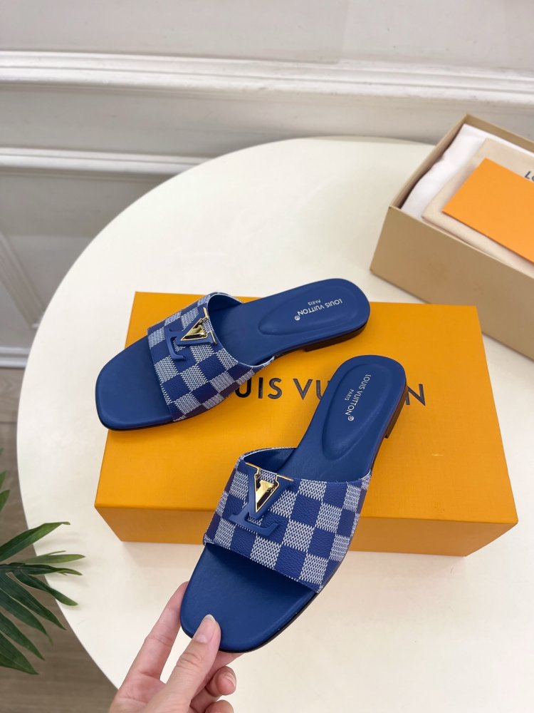 Шлепанцы женские фото 3