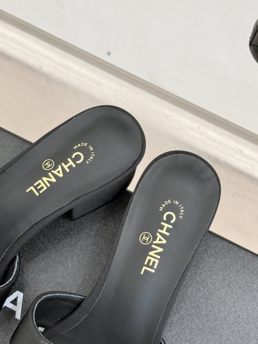 Босоножки фото 8