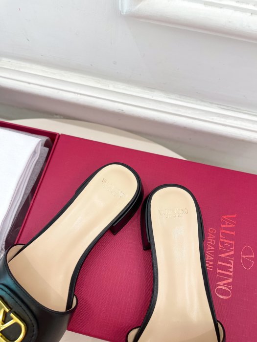 Босоножки фото 7