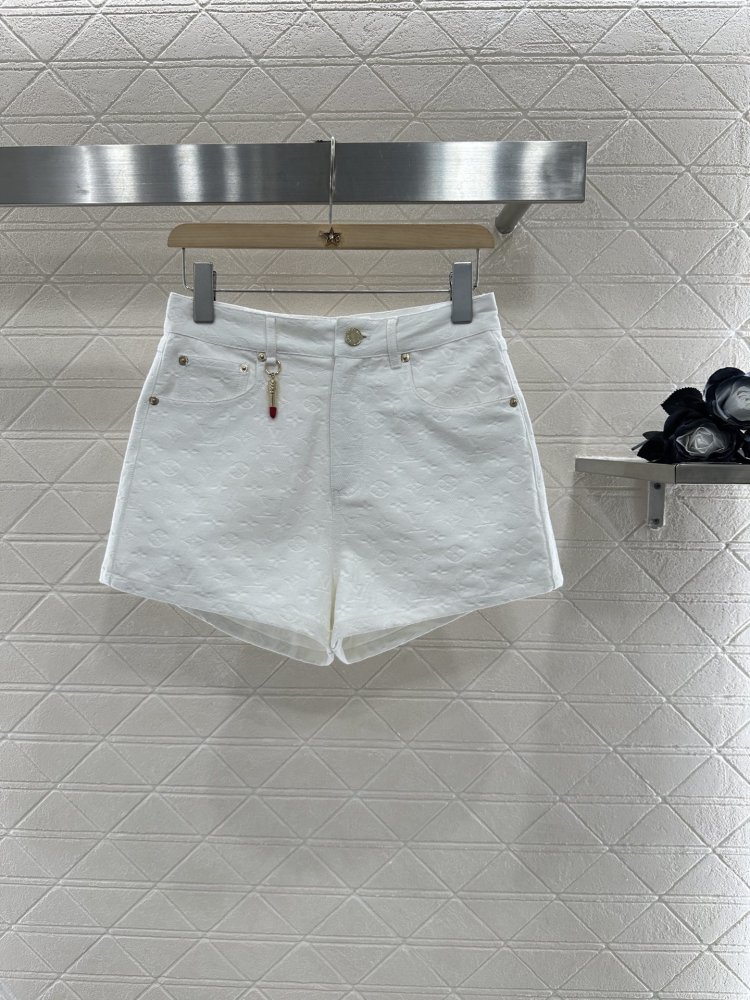 Шорти жіночі