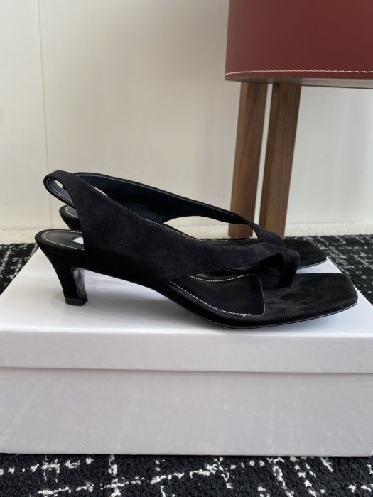 Босоножки фото 2