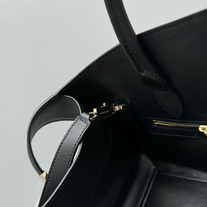 Сумка шкіряна жіноча 32 см фото 7