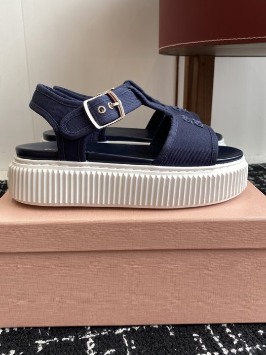 Сандалии женские фото 2