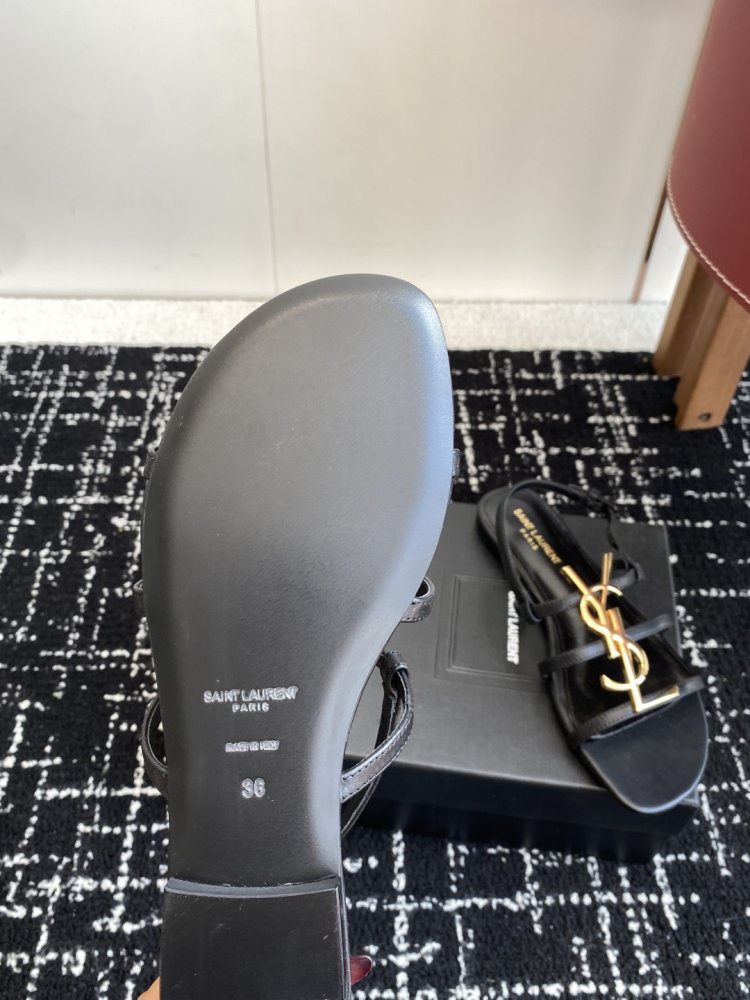 Босоножки фото 9