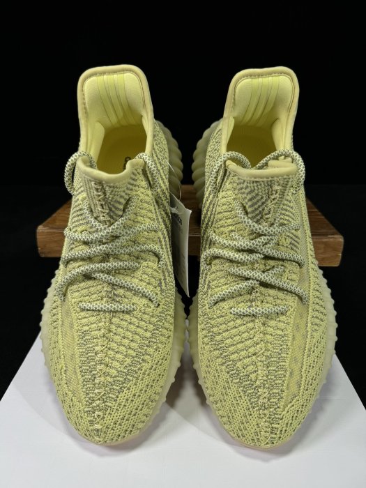 Кросівки Yeezy 350V2 фото 6