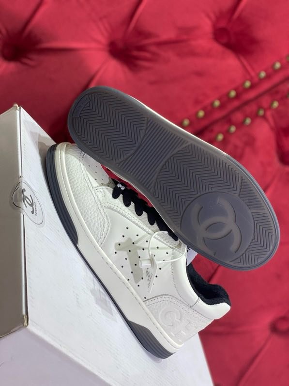 Кроссовки женские фото 5