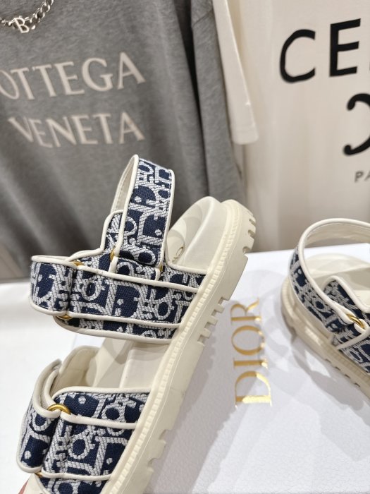 Sandals women's фото 6