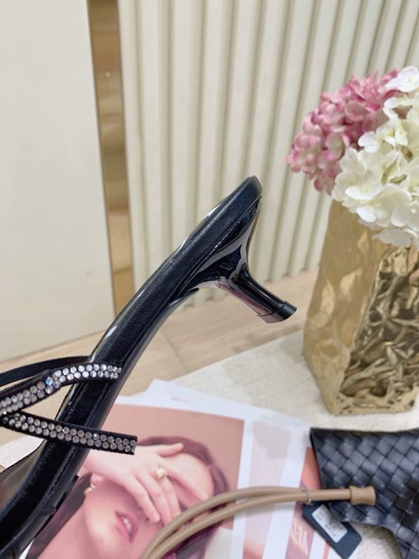 Босоножки фото 4