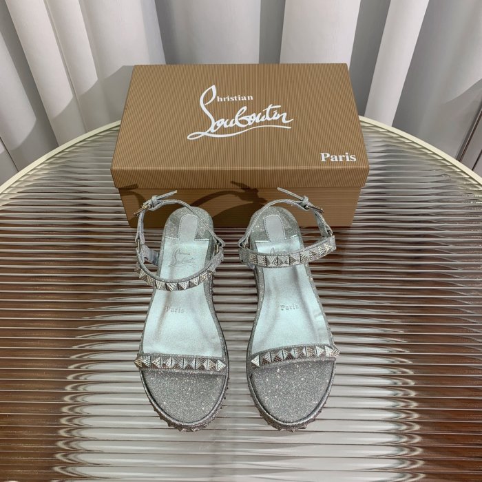 Босоножки фото 2