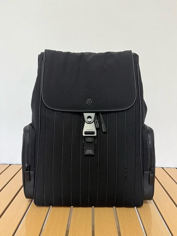 Рюкзак мужской из серии RIMOWA Never Still