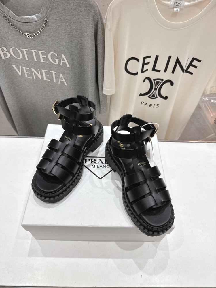 Сандалии женские фото 2