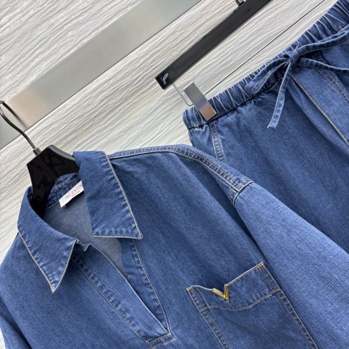 Costume female фото 3