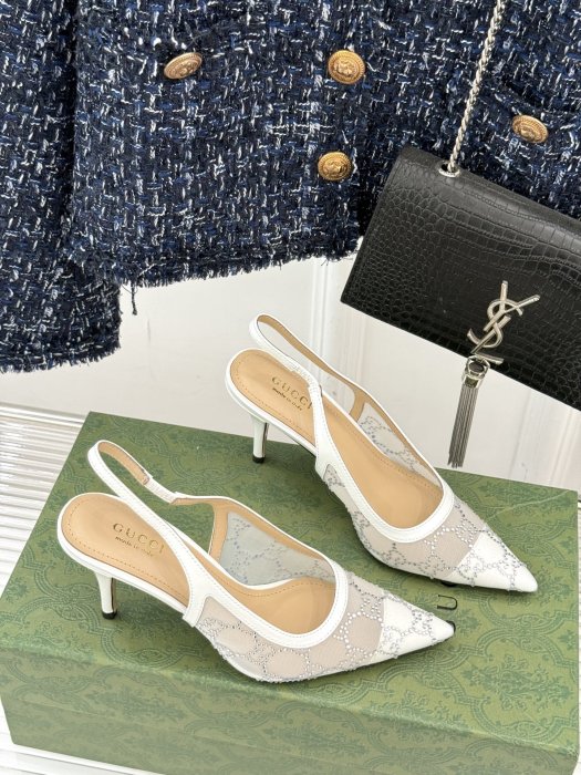 Босоножки фото 3