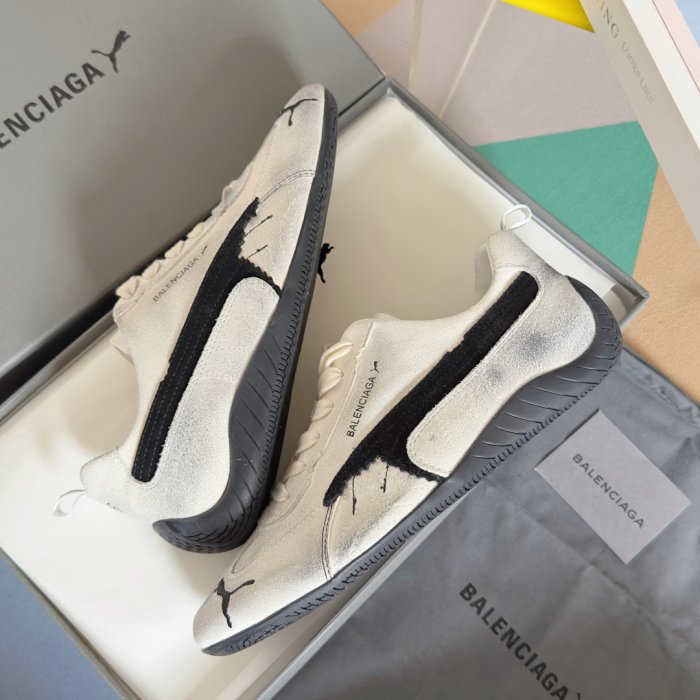 Кроссовки Balenciaga PUMA Ultrasoft Speedcat фото 6