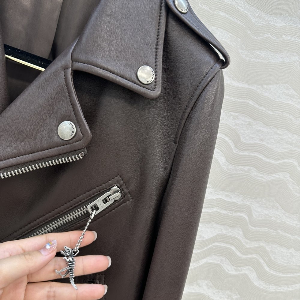 Куртка шкіряна жіноча фото 6