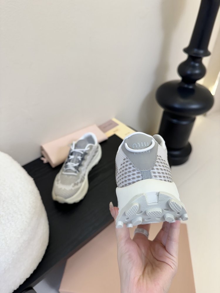 Sneakers women's фото 6