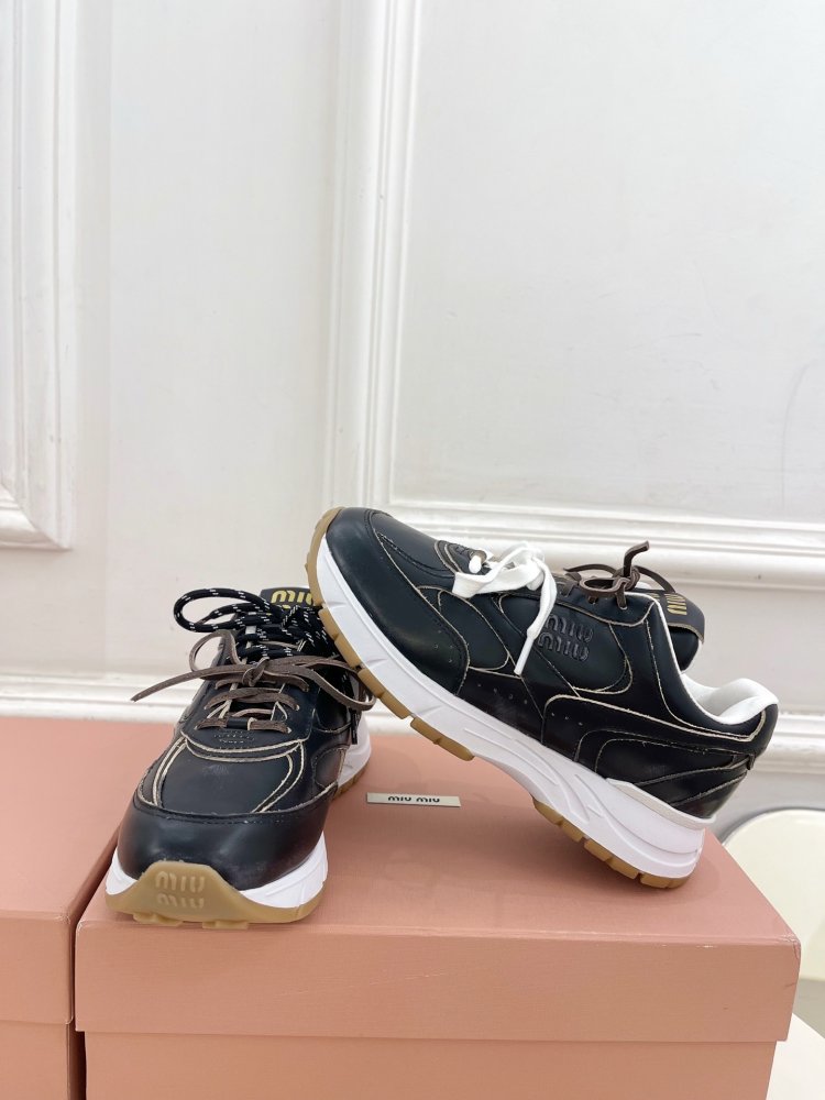 Кроссовки женские фото 5