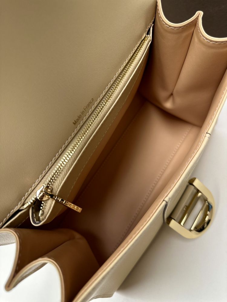 A bag women's Brillant leather handbag 24 cm фото 7