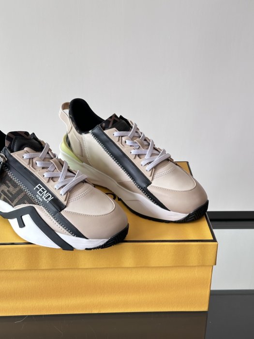 Кросівки чоловічі фото 8