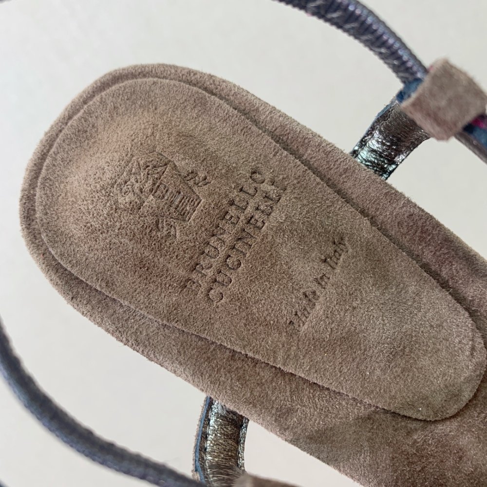 Босоножки фото 5