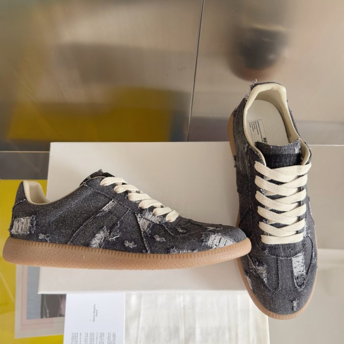 Кросівки фото 2