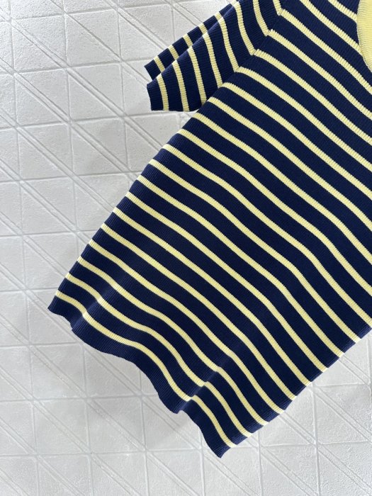 Футболка женская фото 5