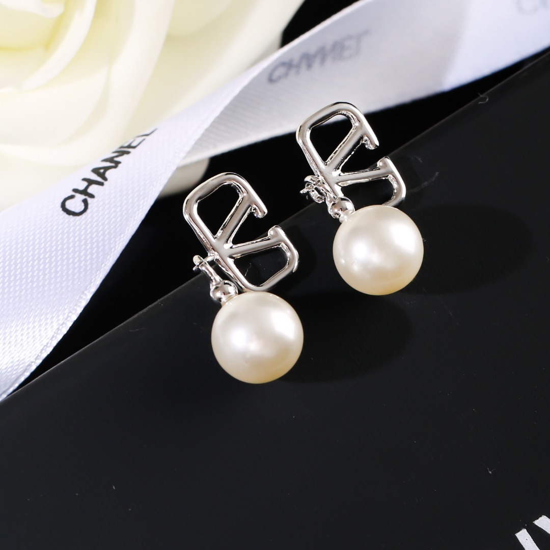earrings-carnations фото 3