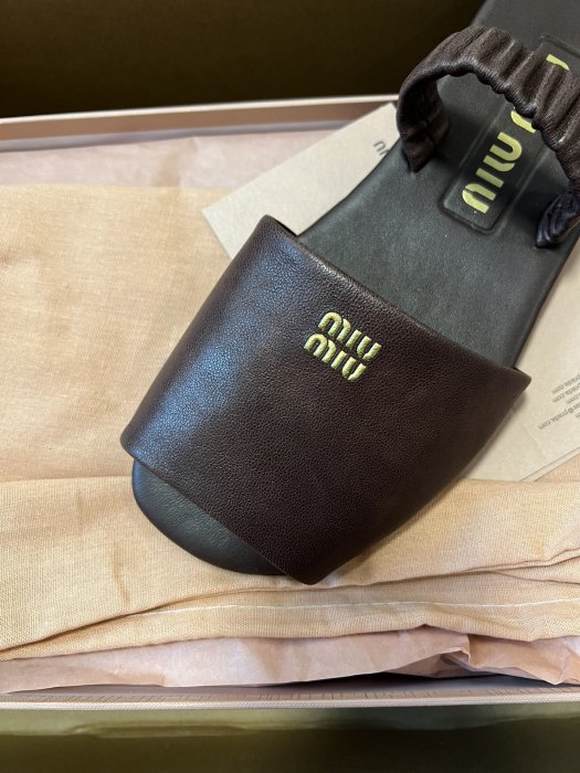 Босоножки фото 6