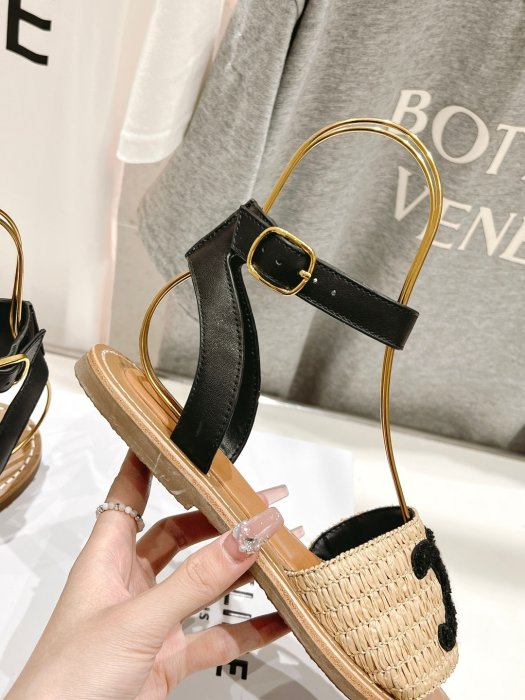 Взуття фото 7