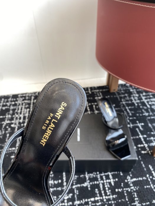 Босоножки фото 7