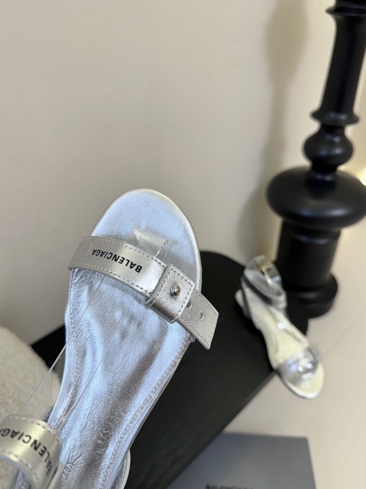 Босоніжки фото 6