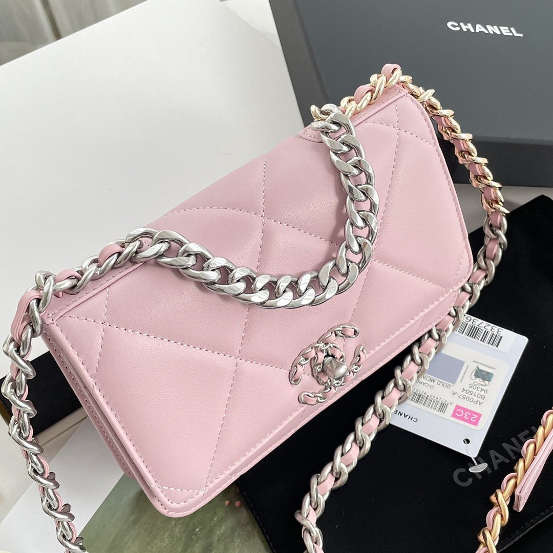 Сумка CHANEL 23 WOC 19.5 см фото 2