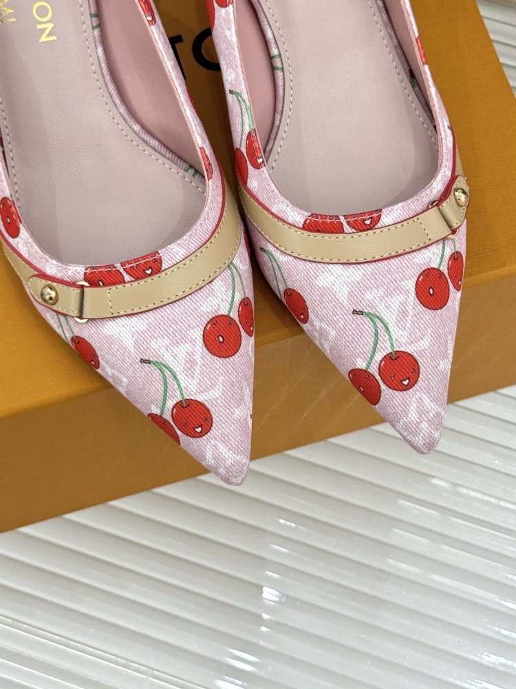 Босоножки фото 7