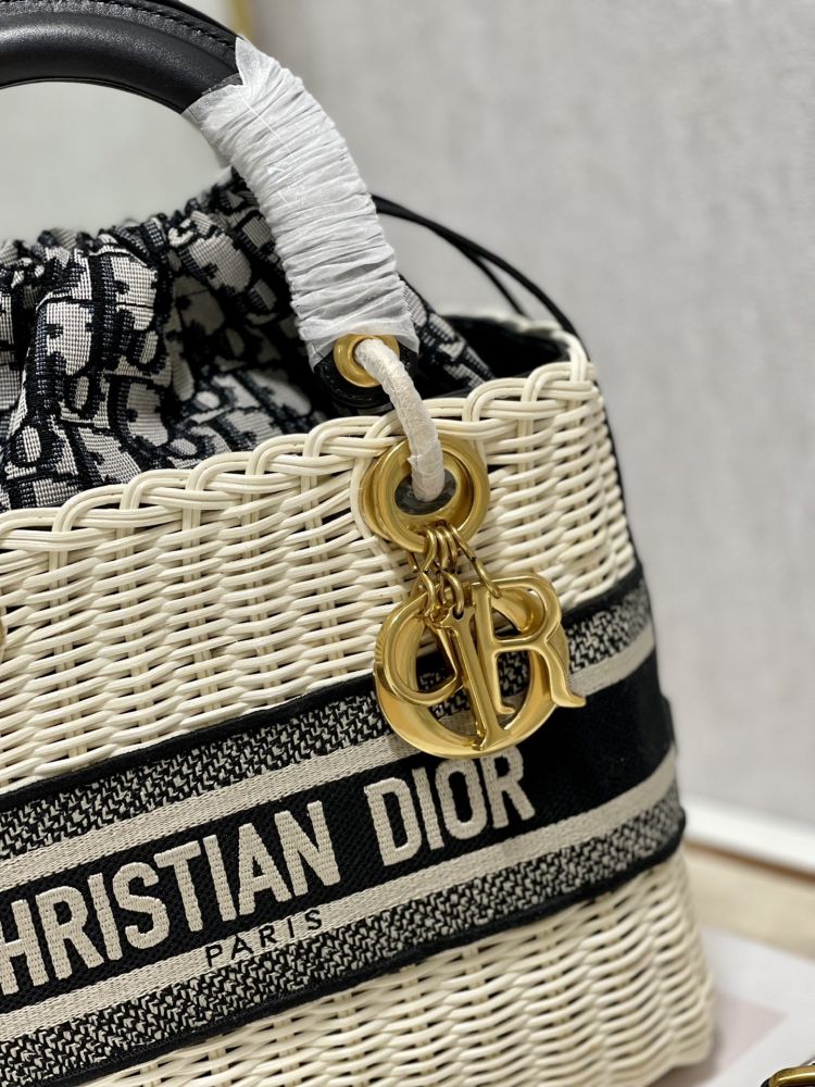 A bag Lady Dior Bag Natural Wicker Oblique 24 cm фото 3