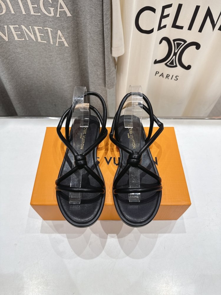 Сандалии женские