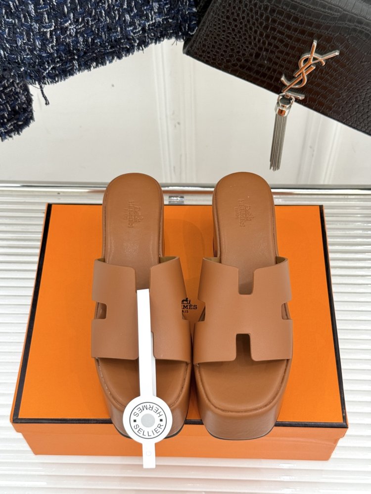 Босоножки фото 4