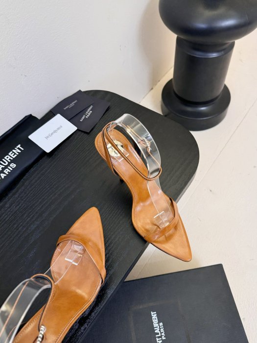 Босоножки фото 4