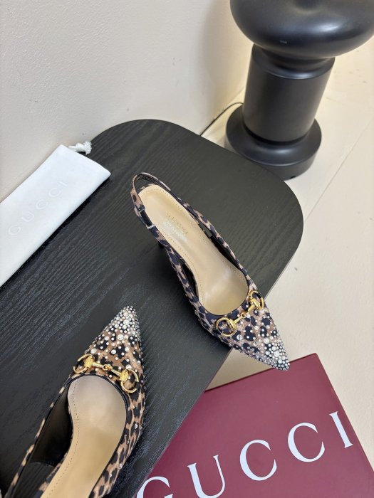 Босоножки фото 4