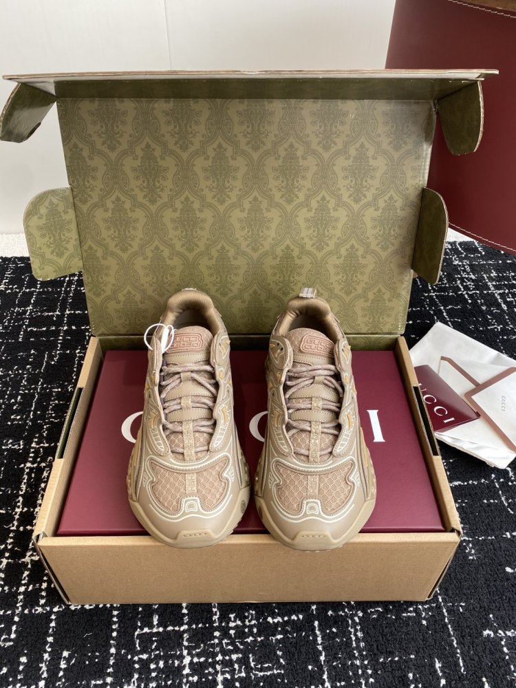 Кроссовки Gucci cub3d