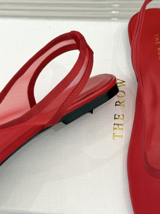 Босоножки фото 6