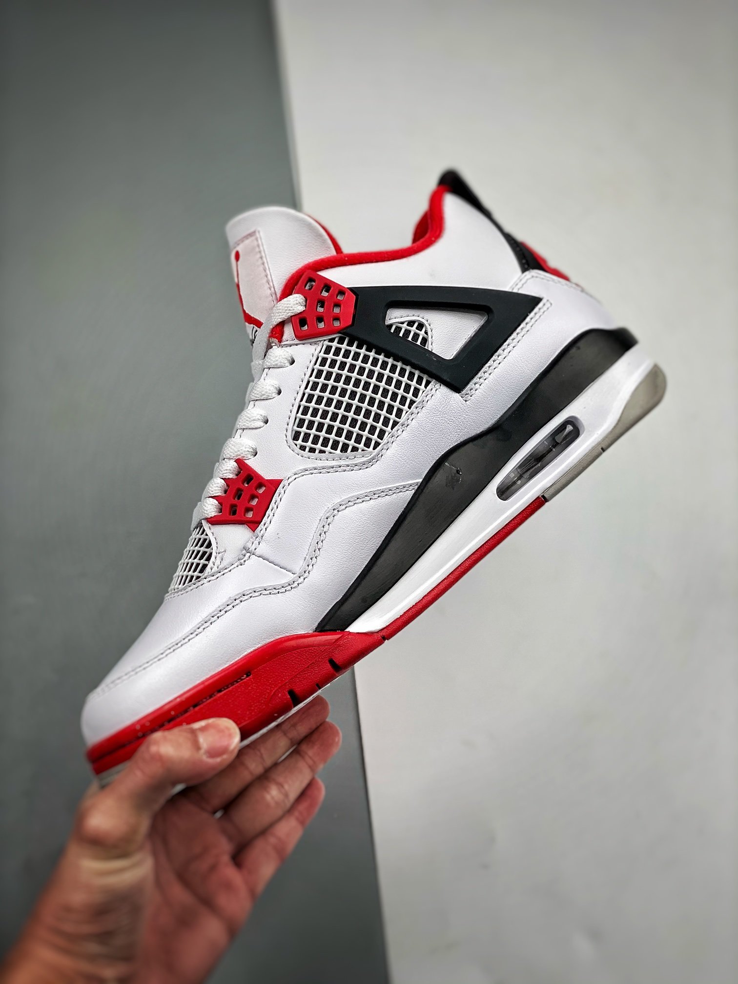 Кроссовки Air Jordan 4 Retro Fire Red фото 6