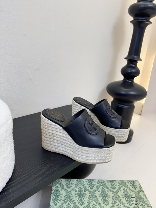 Босоножки фото 2