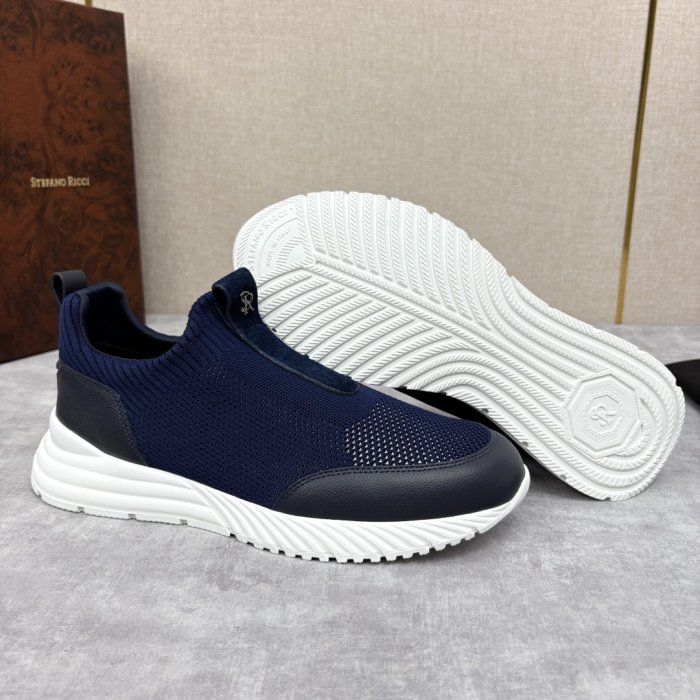 Кросівки фото 5