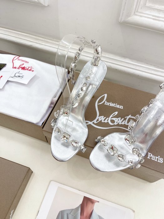 Босоніжки фото 6