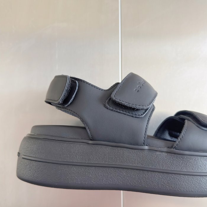 Сандалии женские фото 8