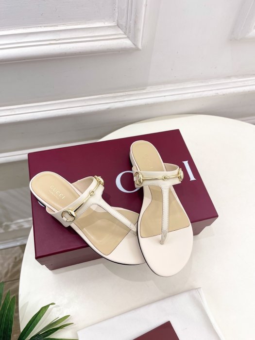 Босоножки фото 2