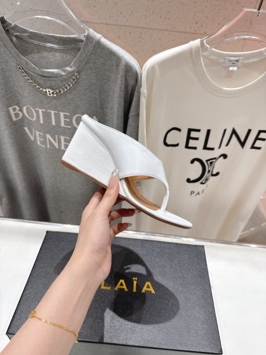 Босоножки фото 5