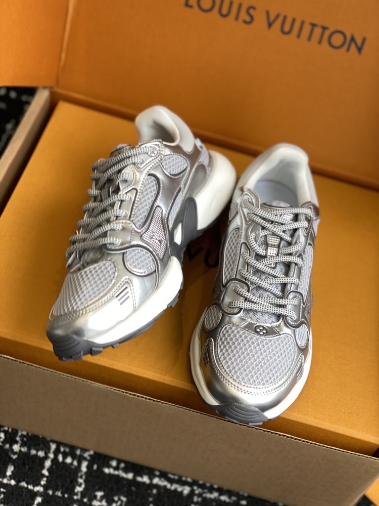 Кроссовки Olympia женские фото 5