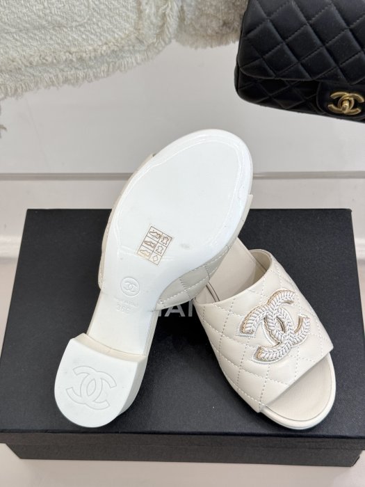 Босоножки фото 9