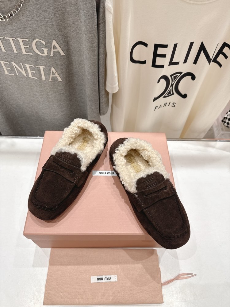 Лоферы женские на меху фото 2